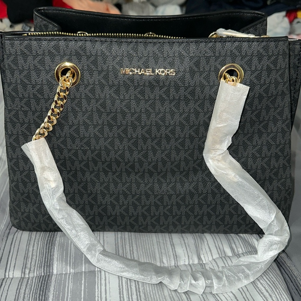 Michael Kors bag